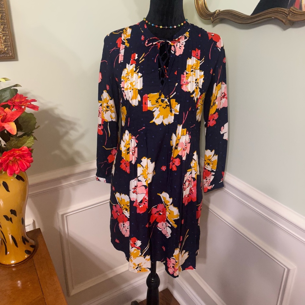 Old Navy Pretty Floral Lace-up Dress Shirt Tunic Size XS
